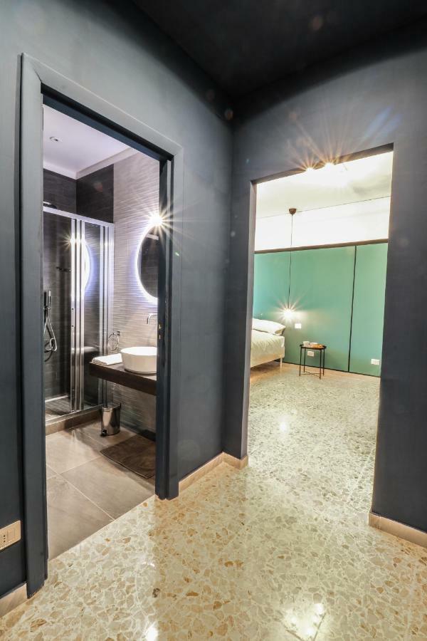 Le Stanze Di Virgilio Hotel เนเปิลส์ ภายนอก รูปภาพ